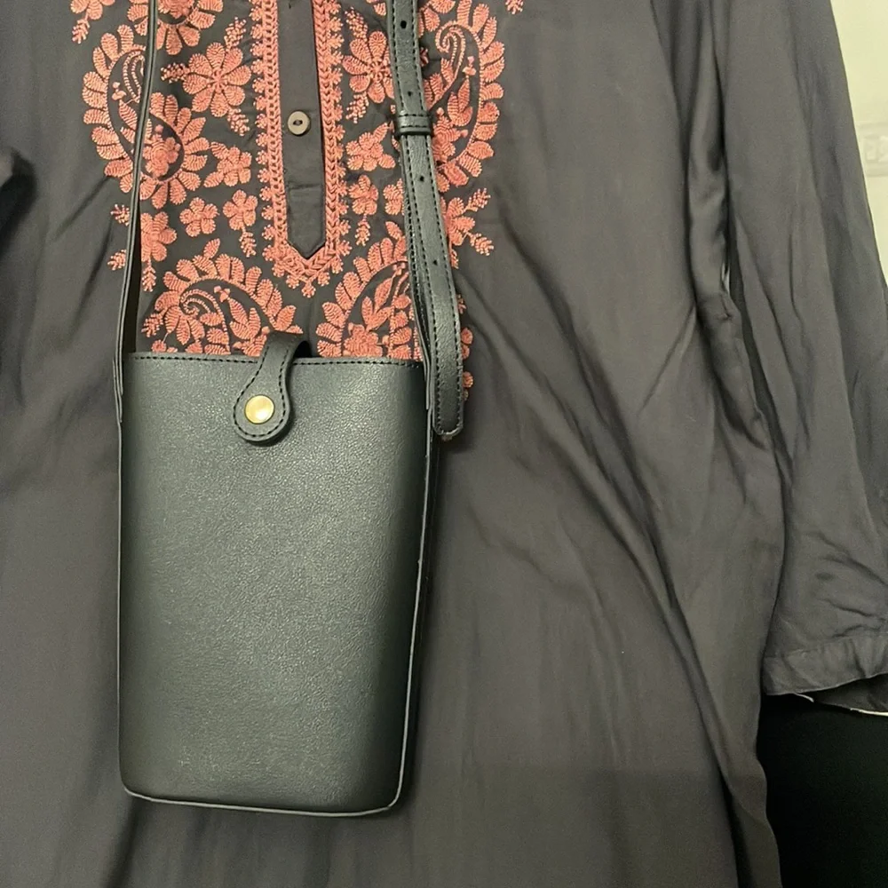 LOV Black Sling Bag | NWT - Picture 10 of 10